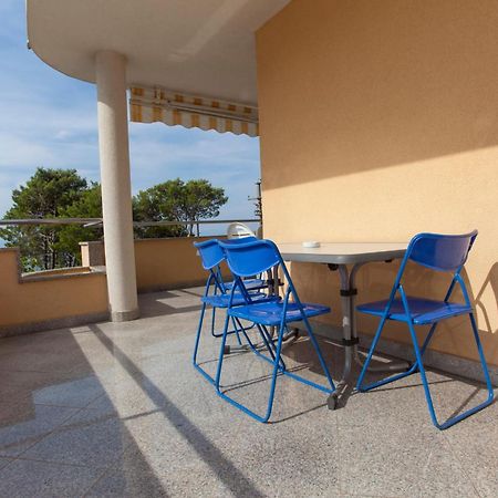 Apartments Damjanovic Makarska Habitación foto