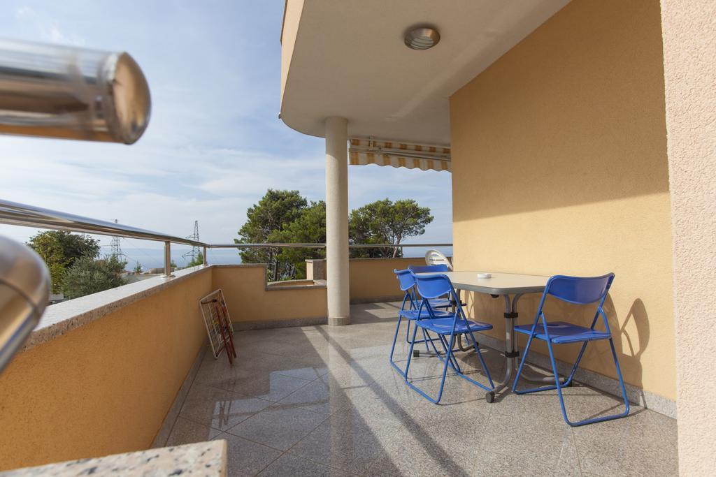 Apartments Damjanovic Makarska Exterior foto