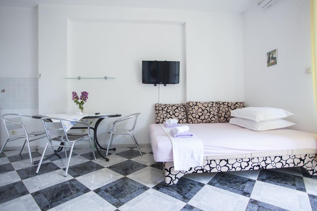 Apartments Damjanovic Makarska Exterior foto