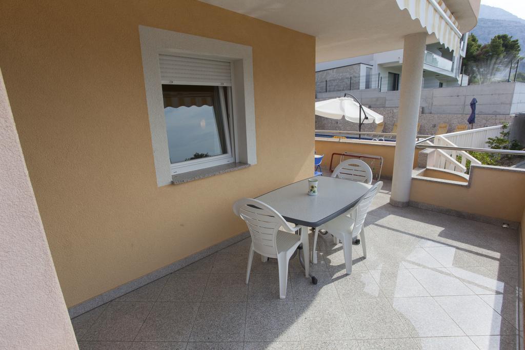 Apartments Damjanovic Makarska Exterior foto