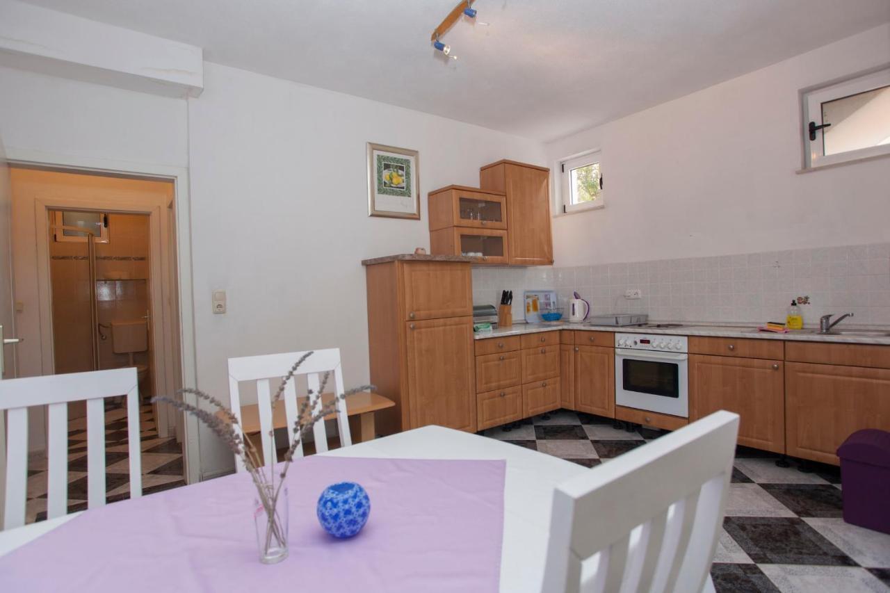 Apartments Damjanovic Makarska Exterior foto